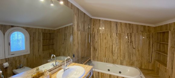 4 bedrooms Villa in Marbella, Spain No. 138339 20