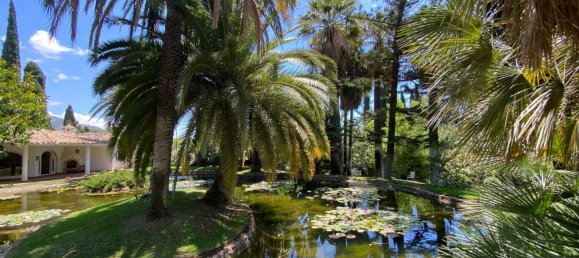 4 bedrooms Villa in Marbella, Spain No. 138339 5