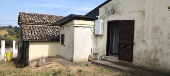 Дом с 2 спальнями в Спольторе, Италия № 180643 29