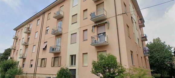 5 bedrooms Apartment in Sassuolo, Italy No. 314599 2