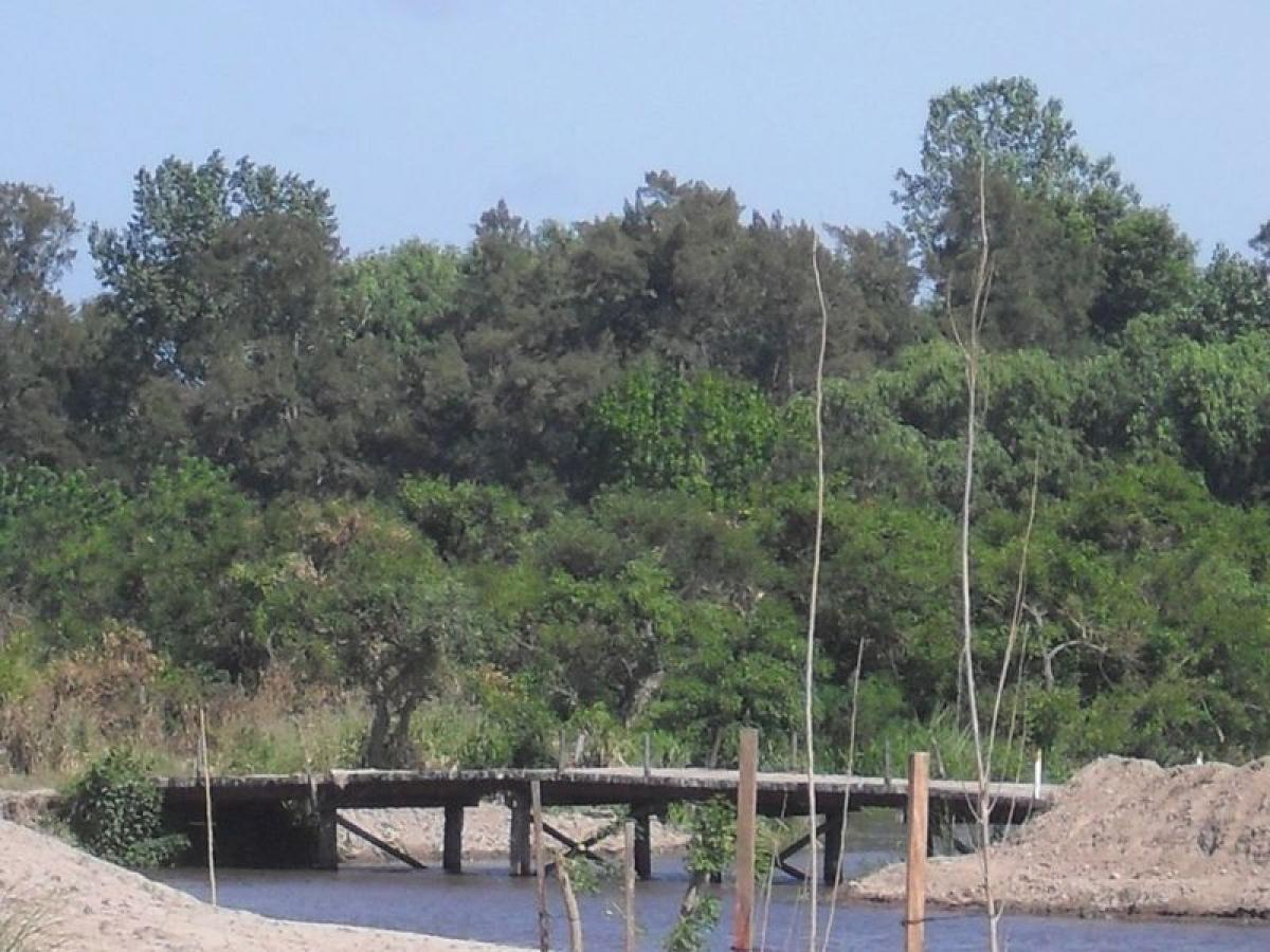  Land in Escobar, Argentina No. 113071