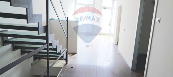 6-salle Bureau à Ponte San Pietro, Italy No. 265354 13