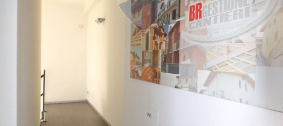 6-salle Bureau à Ponte San Pietro, Italy No. 265354 9