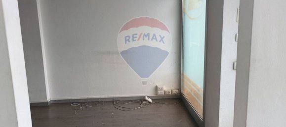 6-salle Bureau à Ponte San Pietro, Italy No. 265354 5