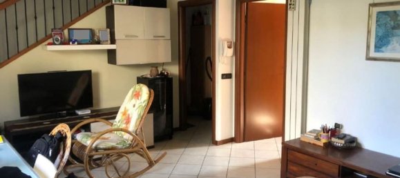 5-Zimmer Villa in Rovellasca, Italy, Nr. 3282 6