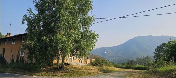 5 bedrooms House in Cumiana, Italy No. 374923 4