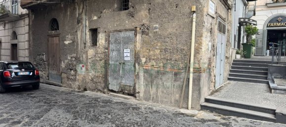2 rooms Commercial property in Palma Campania, Italy No. 320389 2