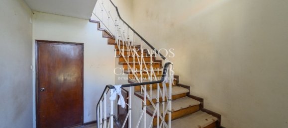 4 bedrooms Villa in Porto, Portugal No. 139026 6