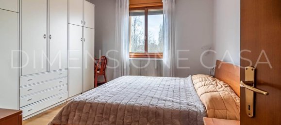 3 rooms Apartment in Carpi, Italy No. 39436 6