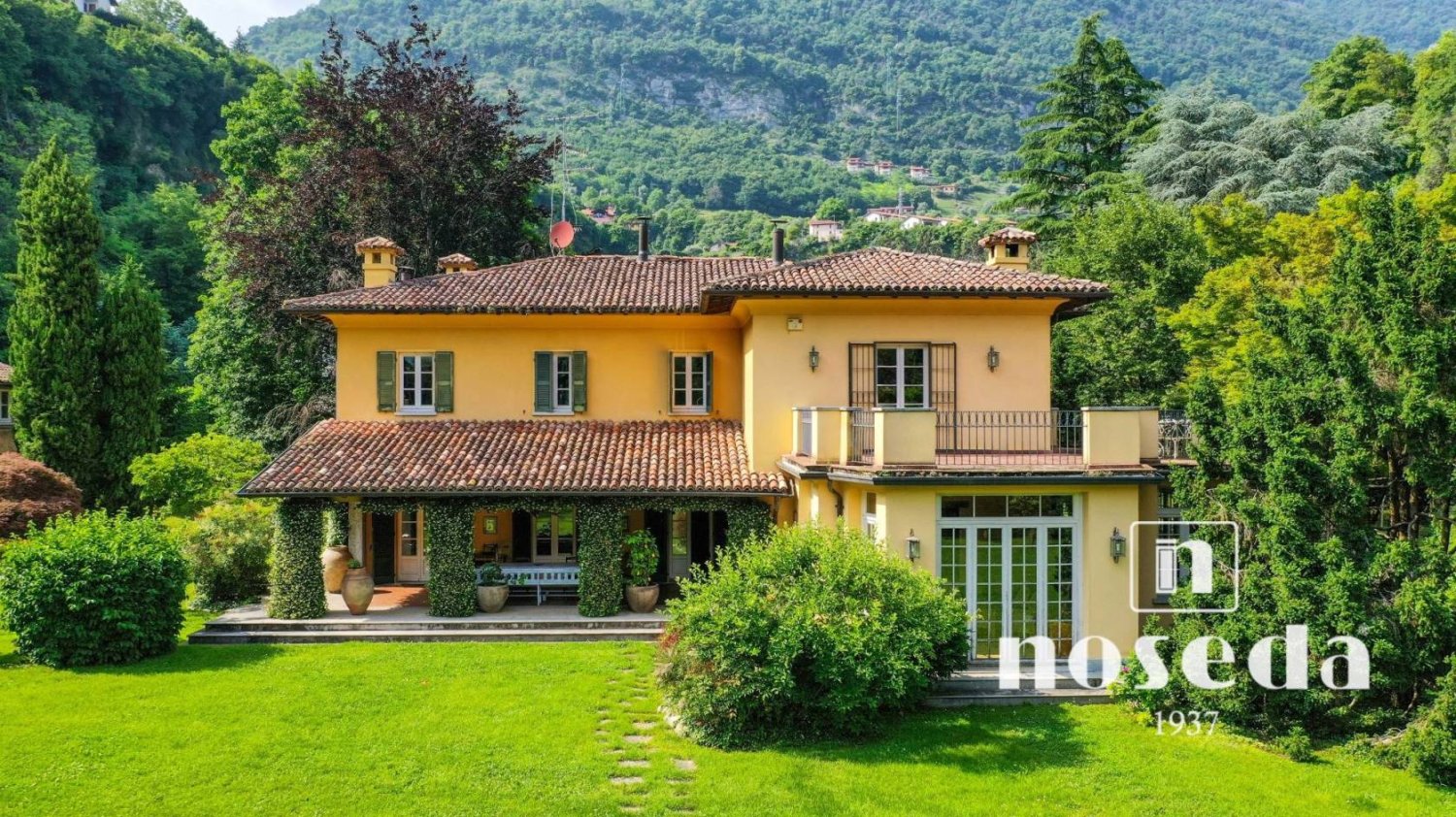 Villa T7 em Tremezzina, Italy N.º 347610