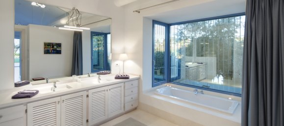 5 Schlafzimmer Villa in Malaga, Spain, Nr. 121299 10