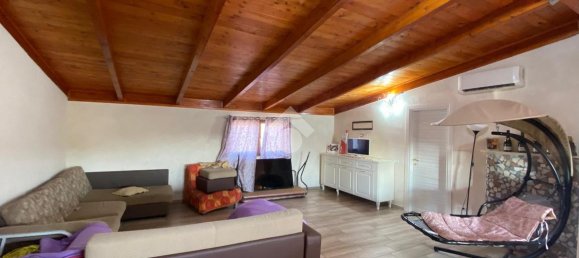 Studio in Naples, Italy No. 72180 6