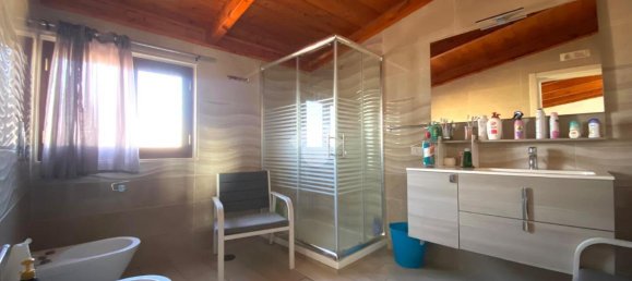 Studio in Naples, Italy No. 72180 7