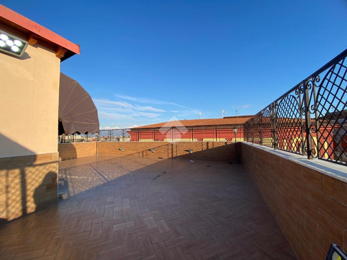 Studio in Naples, Italy No. 72180