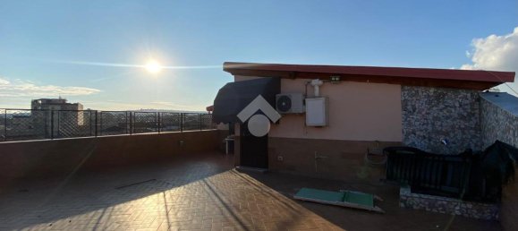 Studio in Naples, Italy No. 72180 10