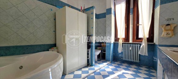 2 bedrooms Apartment in Turin, Italy No. 268327 14