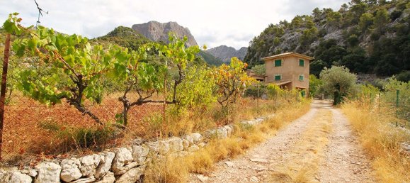 4 bedrooms House in Fornalutx, Spain No. 84103 31