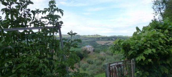 3 rooms Apartment in Monsampolo del Tronto, Italy No. 114337 10