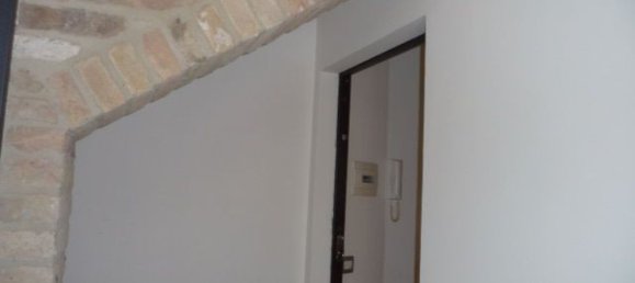3 rooms Apartment in Monsampolo del Tronto, Italy No. 114337 7