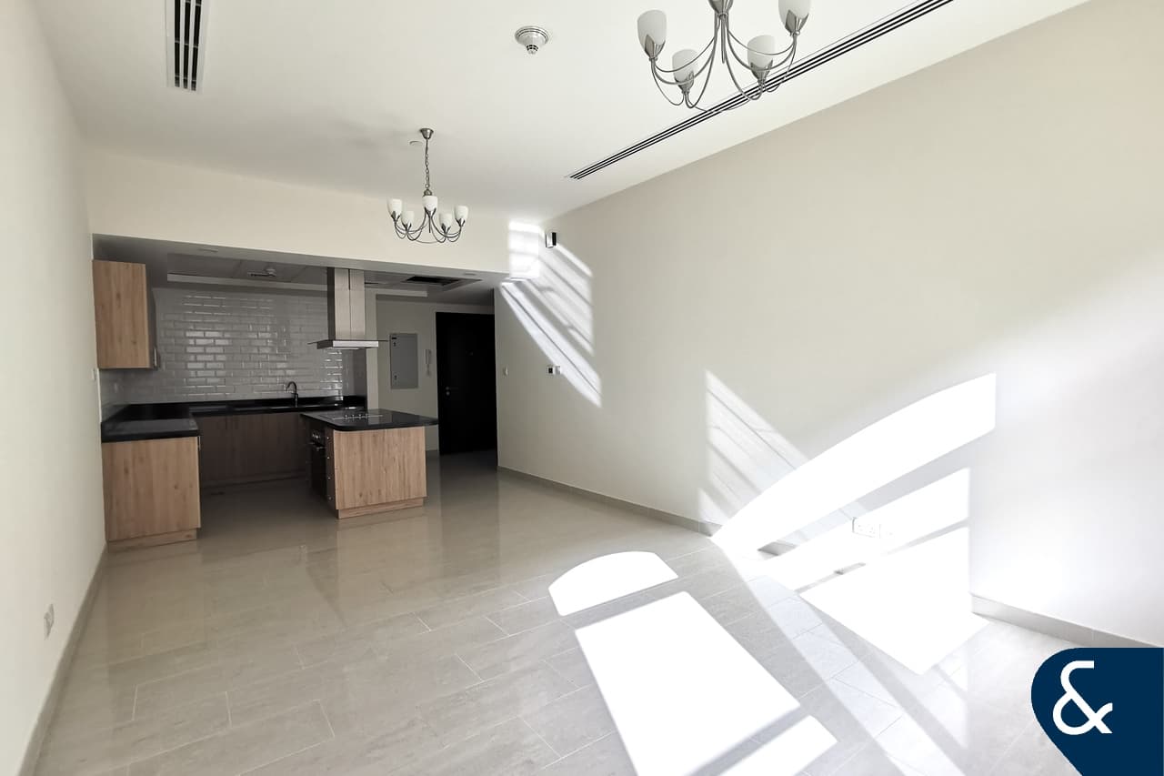 2 bedrooms Apartment in Motor City, UAE No. 113584