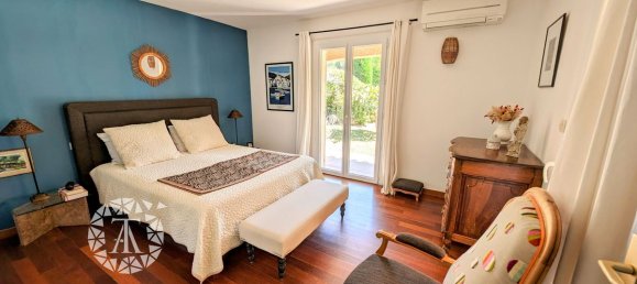 Villa de 3 dormitorios en Laroque-des-Alberes, France No. 340543 11