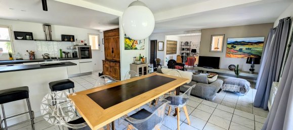 Villa de 3 dormitorios en Laroque-des-Alberes, France No. 340543 9