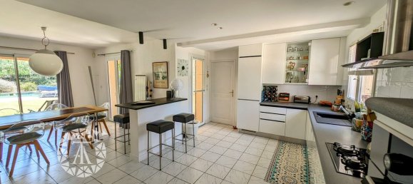 Villa de 3 dormitorios en Laroque-des-Alberes, France No. 340543 6