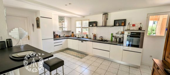 Villa de 3 dormitorios en Laroque-des-Alberes, France No. 340543 7