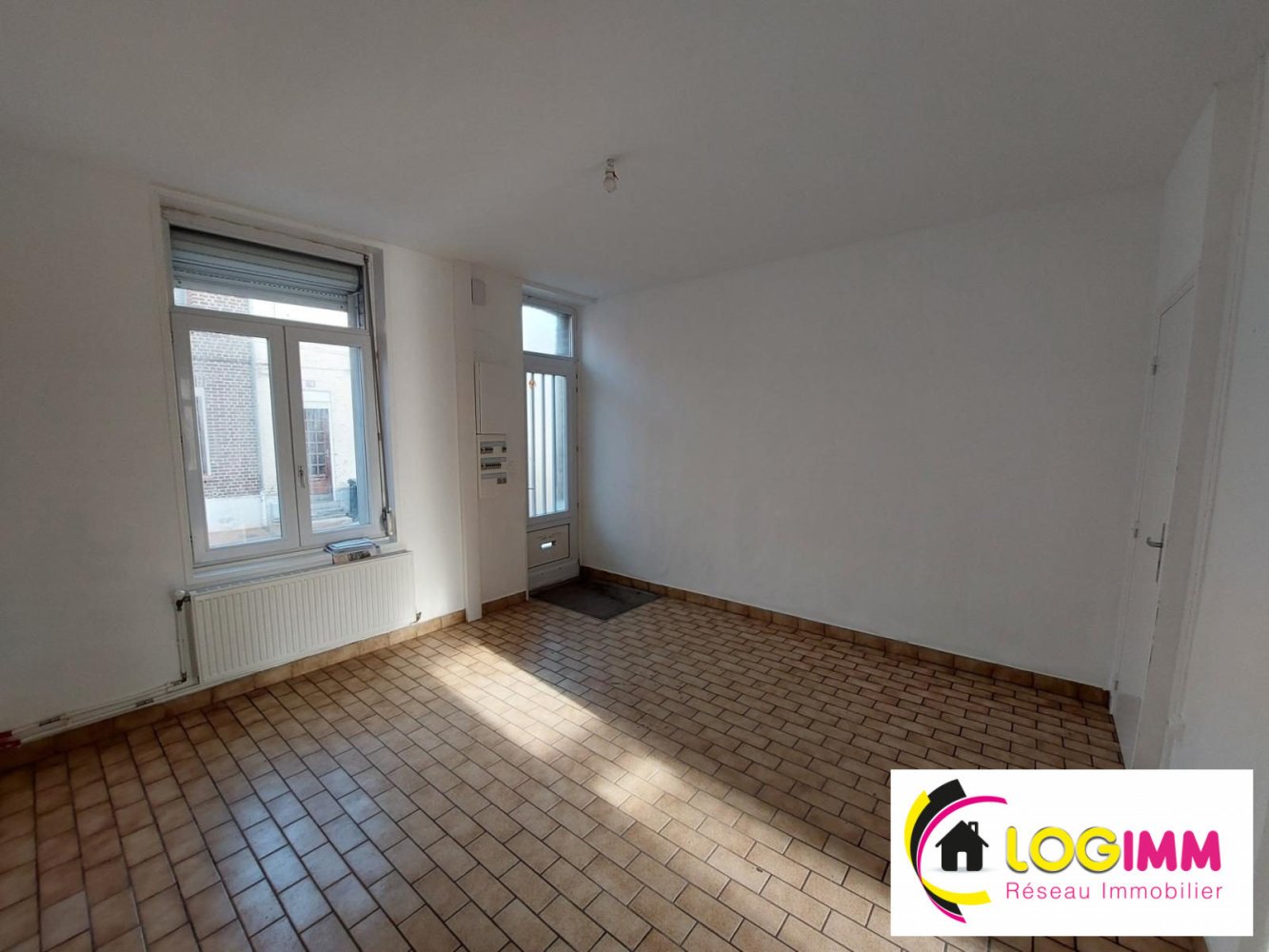 2 bedrooms House in Valenciennes, France No. 92266