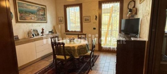 Studio in Bovolone, Italy No. 289583 7