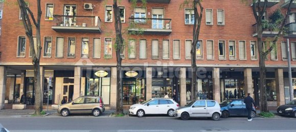 2 bedrooms Apartment in Bologna, Italy No. 334247 2