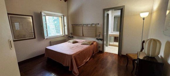 4 bedrooms Apartment in Siena, Italy No. 320500 9