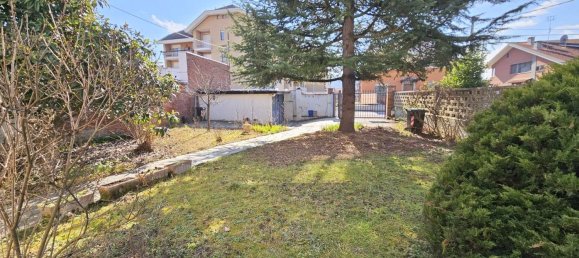 Дом с 6 комнатами в Кивассо, Италия № 192133 9