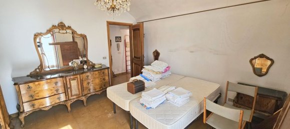 Дом с 6 комнатами в Кивассо, Италия № 192133 27