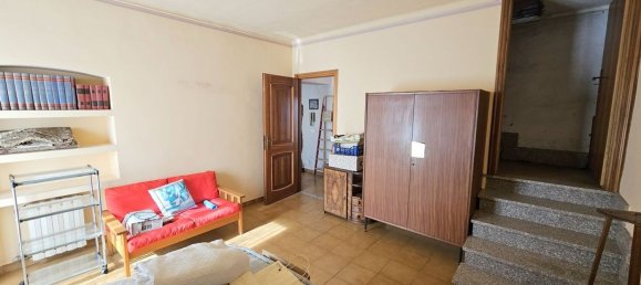 Дом с 6 комнатами в Кивассо, Италия № 192133 41