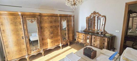 Дом с 6 комнатами в Кивассо, Италия № 192133 28