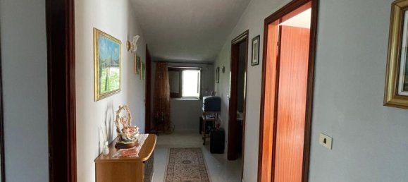 4 bedrooms Apartment in Avellino, Italy No. 373529 6