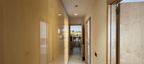 5 bedrooms Apartment in Messina, Italy No. 339685 2