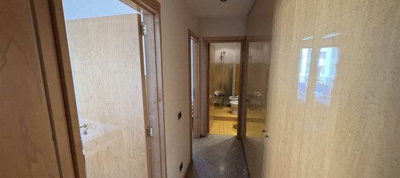 5 bedrooms Apartment in Messina, Italy No. 339685 10