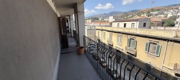 5 bedrooms Apartment in Messina, Italy No. 339685 21