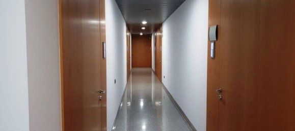 67m² Commercial property in Andalusia, Spain No. 143858 3