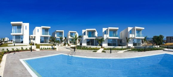 4 Schlafzimmer Villa in Pegeia, Cyprus, Nr. 6044 2