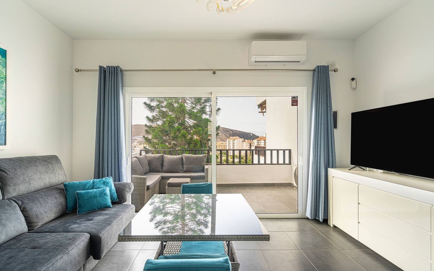 Dúplex de 2 dormitorios en Arona, Spain No. 201497