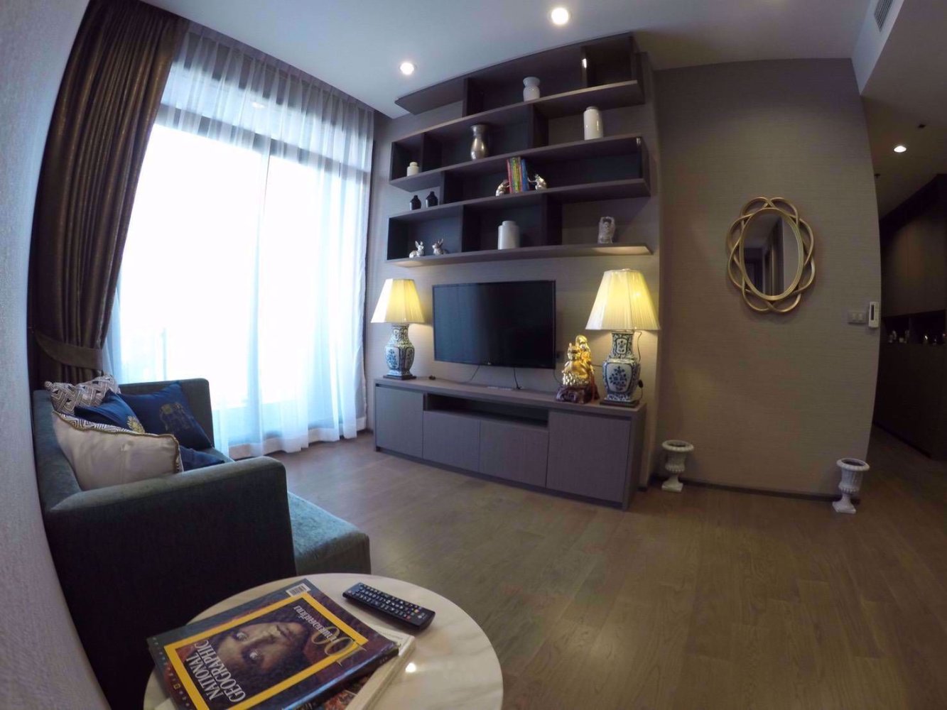 2 bedrooms Condo in Bang Rak, Thailand No. 10469