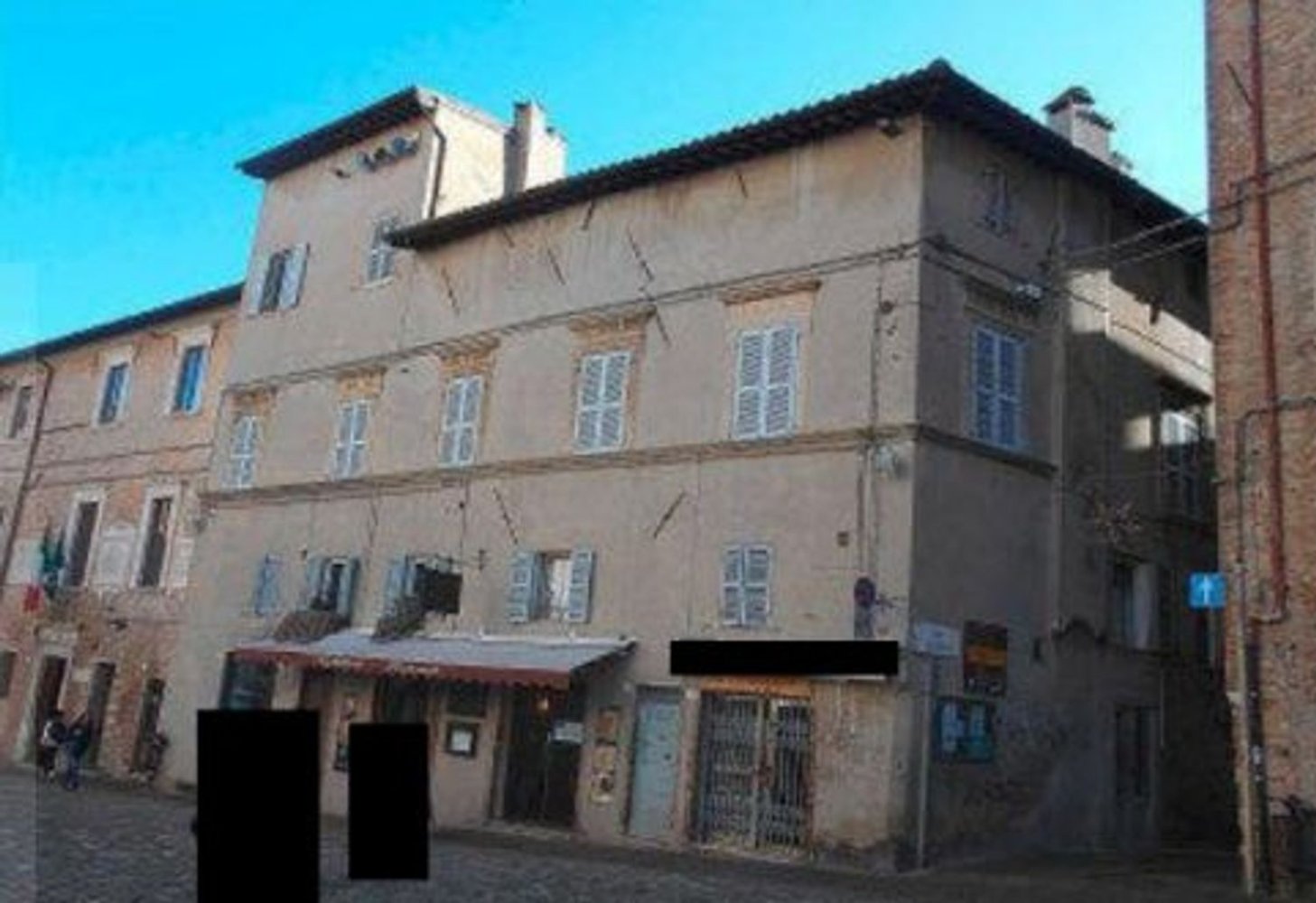 16 bedrooms Duplex in Urbino, Italy No. 372260