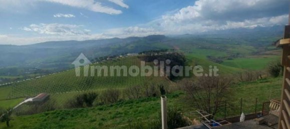 4 Schlafzimmer Haus in Mogliano, Italy, Nr. 102896 14