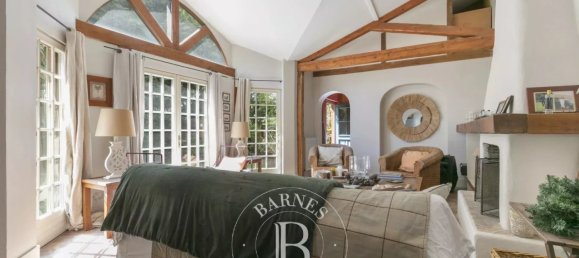 4 Schlafzimmer Villa in Nanterre, France, Nr. 348909 3