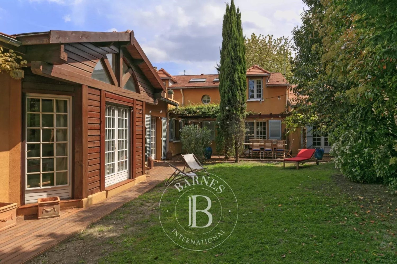 4 Schlafzimmer Villa in Nanterre, France, Nr. 348909