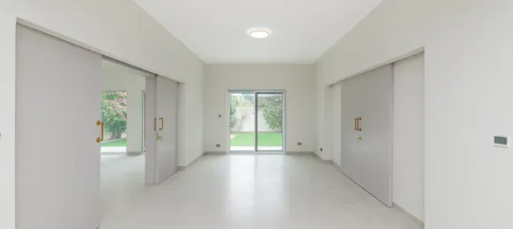 5 dormitorios villa en alquiler en Meadows, Dubai, UAE № 106091 2