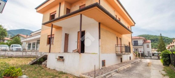 3 غرف نوم شقة في Cittaducale, Italy رقم 285407 17